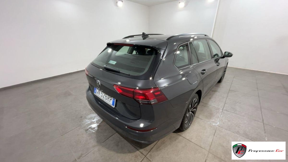 Volkswagen Golf Variant 2.0 tdi Life 150cv dsg (5)