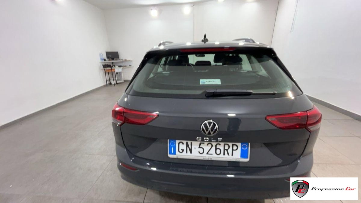 Volkswagen Golf Variant 2.0 tdi Life 150cv dsg (6)
