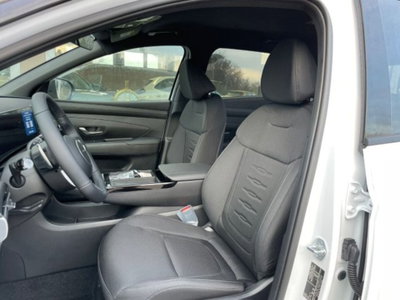 Hyundai Tucson 1.6 t-gdi 48V Xtech 2wd mt (12)