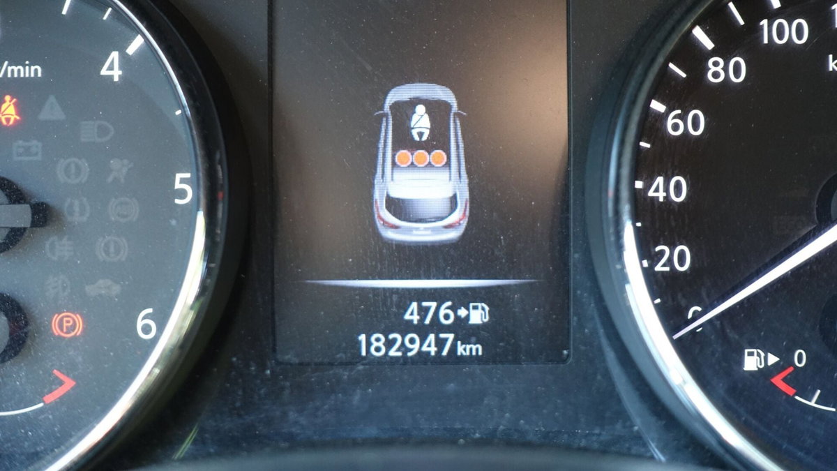 Nissan Qashqai 1.5 dCi N-Connecta (12)