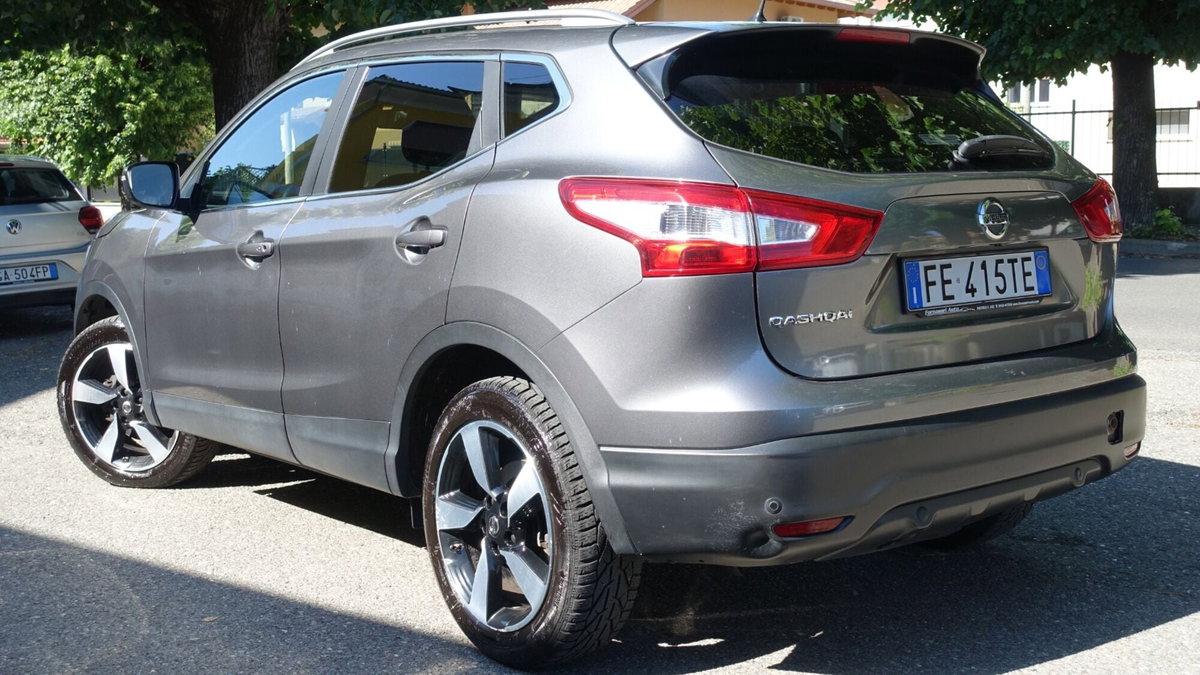 Nissan Qashqai 1.5 dCi N-Connecta (5)