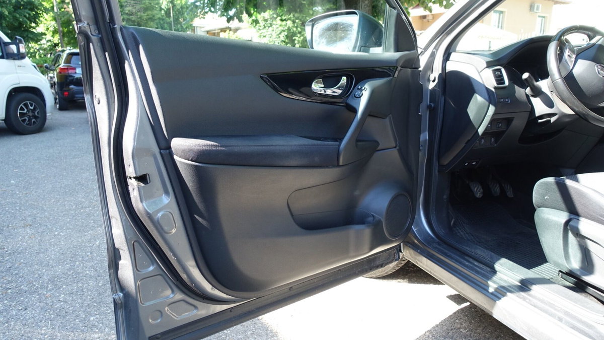 Nissan Qashqai 1.5 dCi N-Connecta (9)