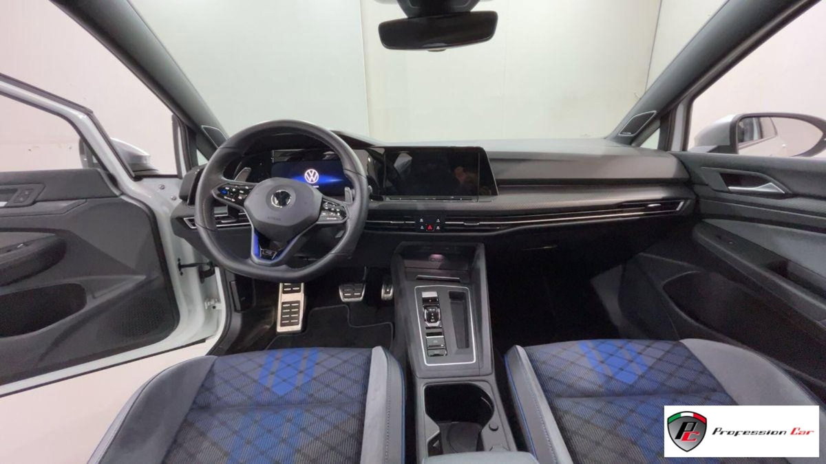 Volkswagen Golf 2.0 TSI R DSG 4Motion (8)