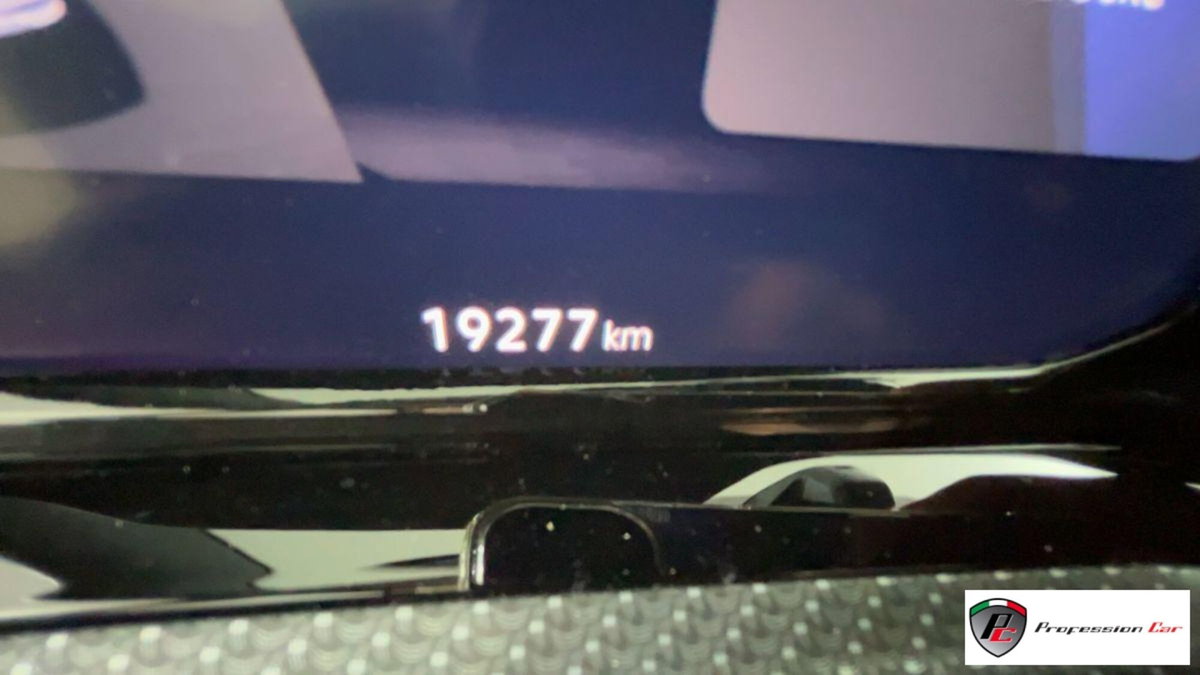 Volkswagen Golf 2.0 TSI R DSG 4Motion (16)