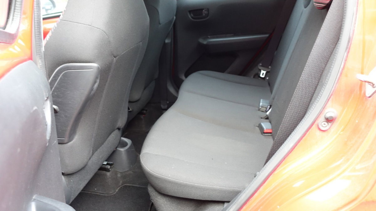 Citroen C1 C1 VTi 68 3 porte Shine (12)