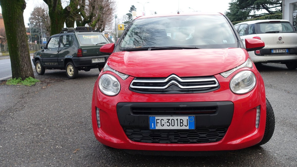 Citroen C1 C1 VTi 68 3 porte Shine (2)