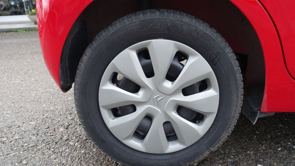 Citroen C1 C1 VTi 68 3 porte Shine (9)