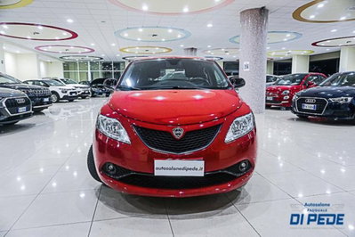 Lancia Ypsilon 1.0 FireFly 5 porte S&S Hybrid Ecochic Gold (2)