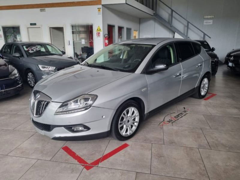 Lancia Delta 1.9 MJT Twinturbo DPF Oro