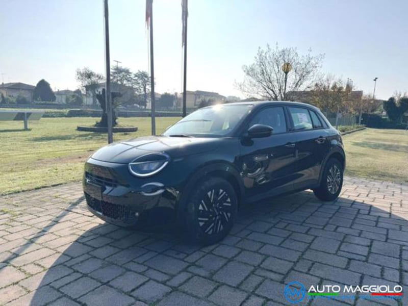 Fiat 600e 54kWh Red