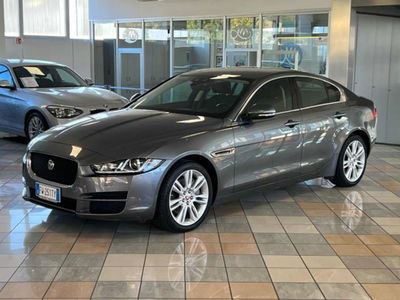 Jaguar XE 2.0 D Turbo 180 CV AWD aut. Pure  usata