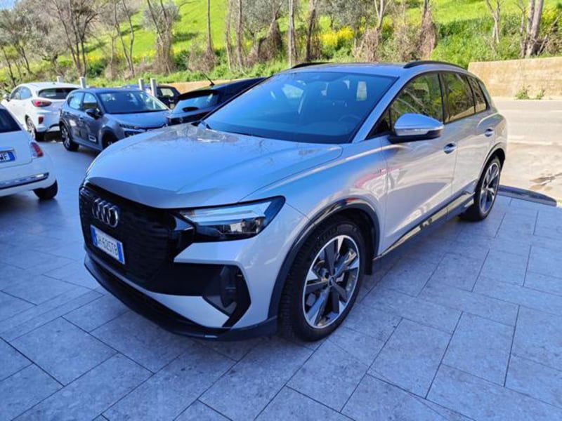 Audi Q4 Q4 40 e-tron Business Advanced