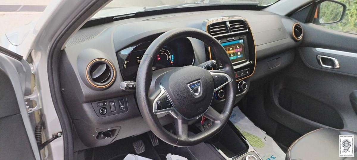 Dacia Spring Comfort Plus Electric 45 (9)