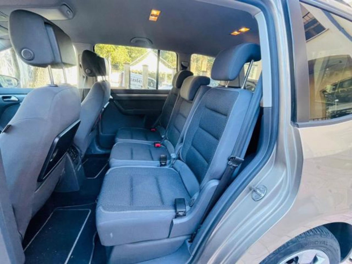 Volkswagen Touran 1.6 TDI DPF Comfortline BMT (11)
