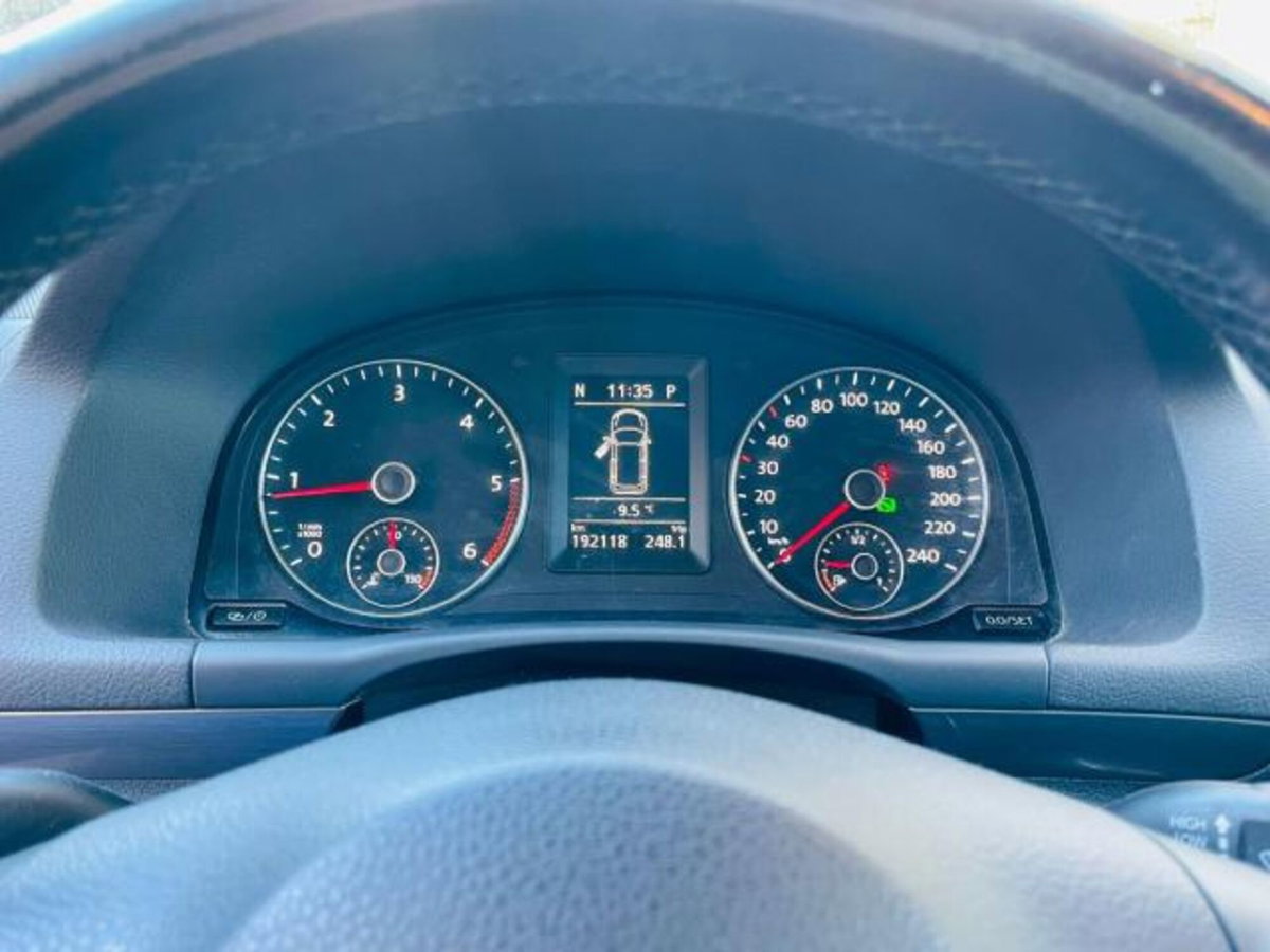 Volkswagen Touran 1.6 TDI DPF Comfortline BMT (14)
