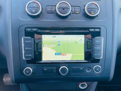 Volkswagen Touran 1.6 TDI DPF Comfortline BMT (16)