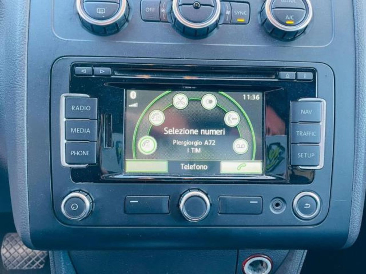 Volkswagen Touran 1.6 TDI DPF Comfortline BMT (18)