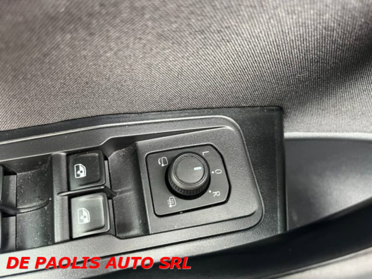 Volkswagen T-Roc 1.0 TSI Life (6)