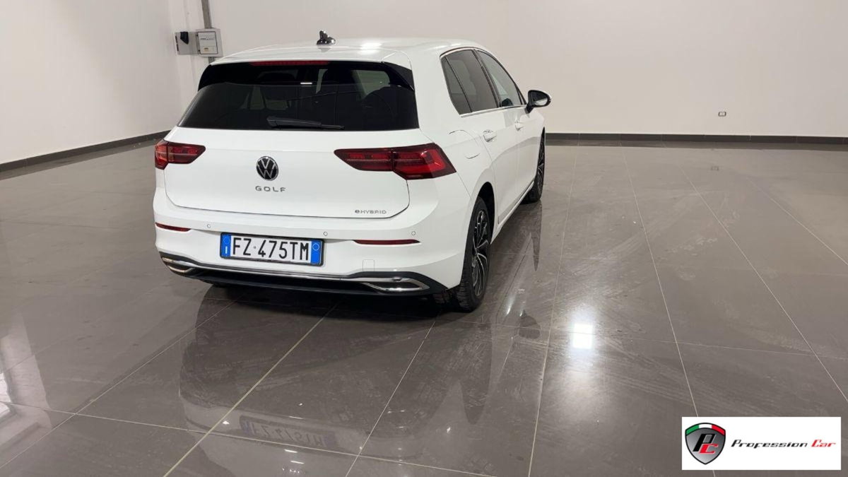 Volkswagen Golf 1.4 TSI eHYBRID 204 CV DSG Style (4)