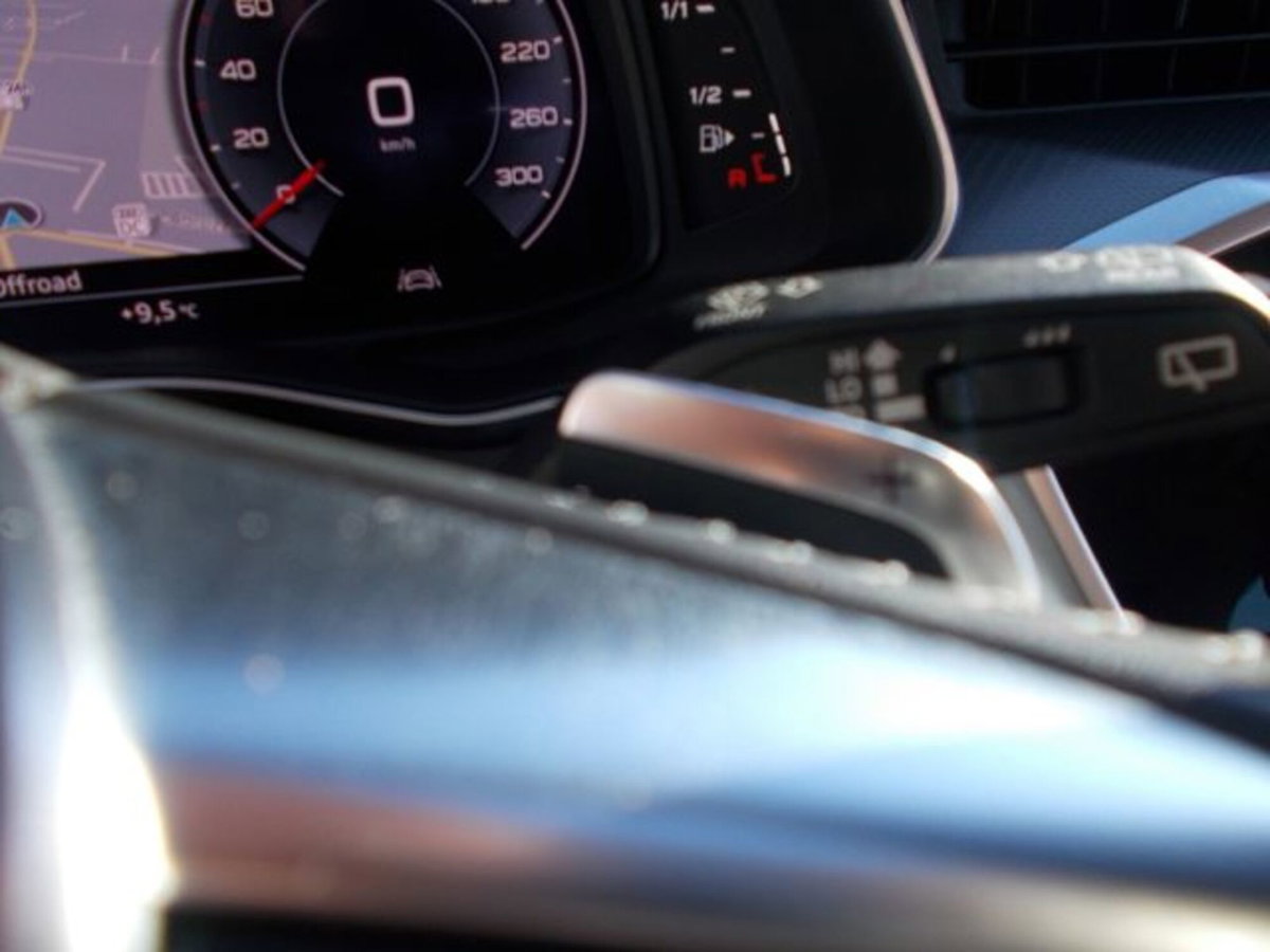 Audi A6 Avant 40 2.0 TDI quattro ultra S tronic Sport (17)