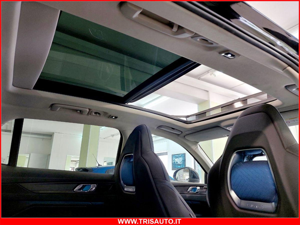 Lynk & Co 01 01 1.5 td phev (13)