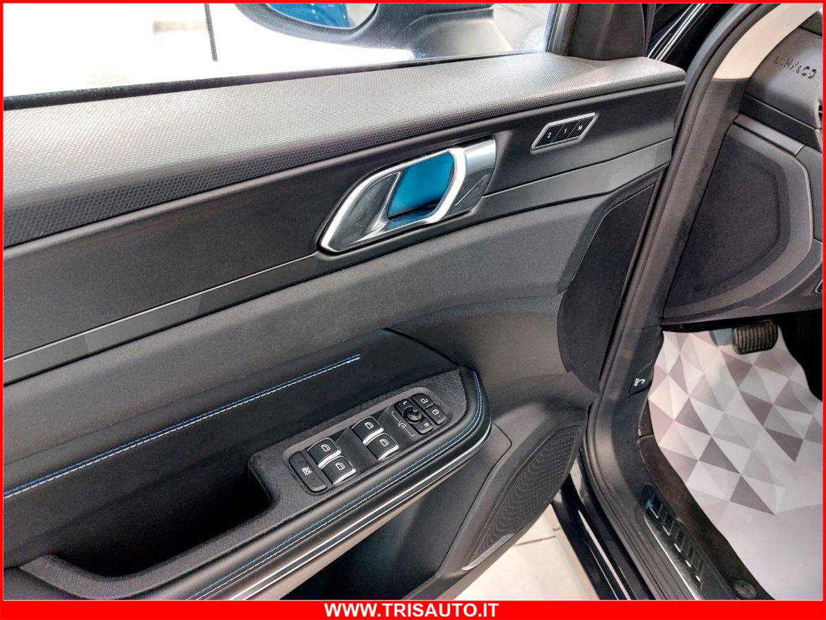 Lynk & Co 01 01 1.5 td phev (17)