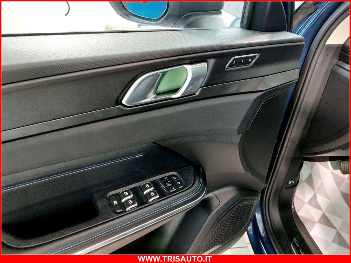 Lynk & Co 01 01 1.5 td phev (14)