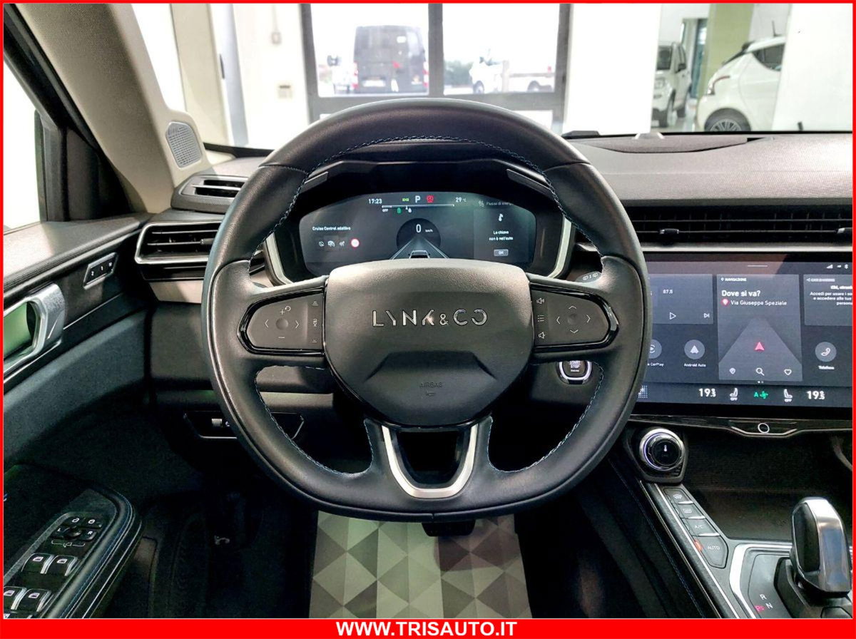 Lynk & Co 01 01 1.5 td phev (17)