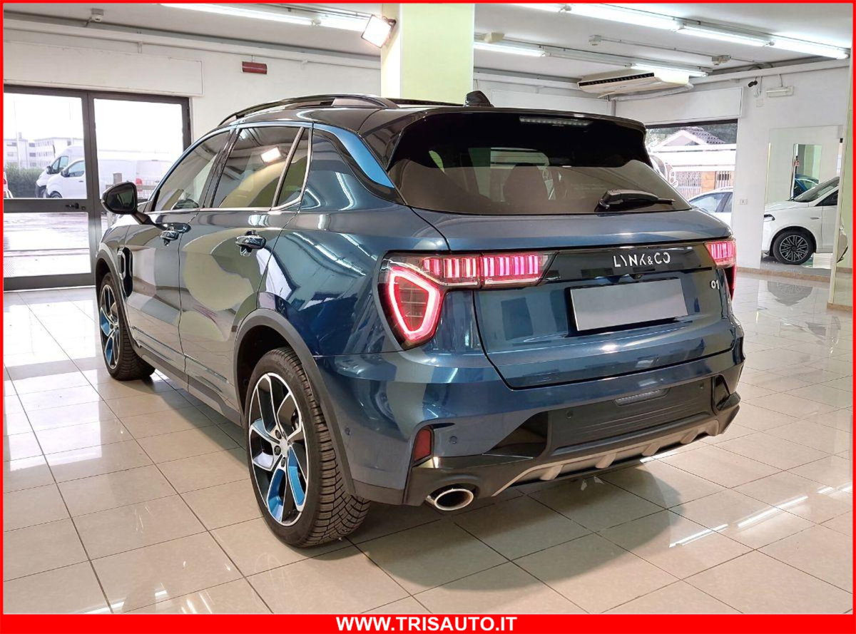 Lynk & Co 01 01 1.5 td phev (2)