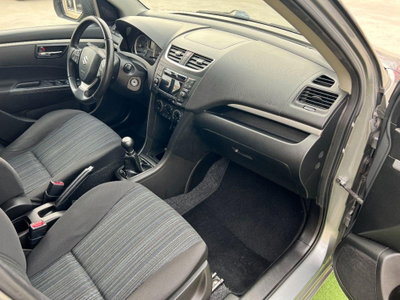 Suzuki Swift 1.2 VVT 5 porte B-Top (9)