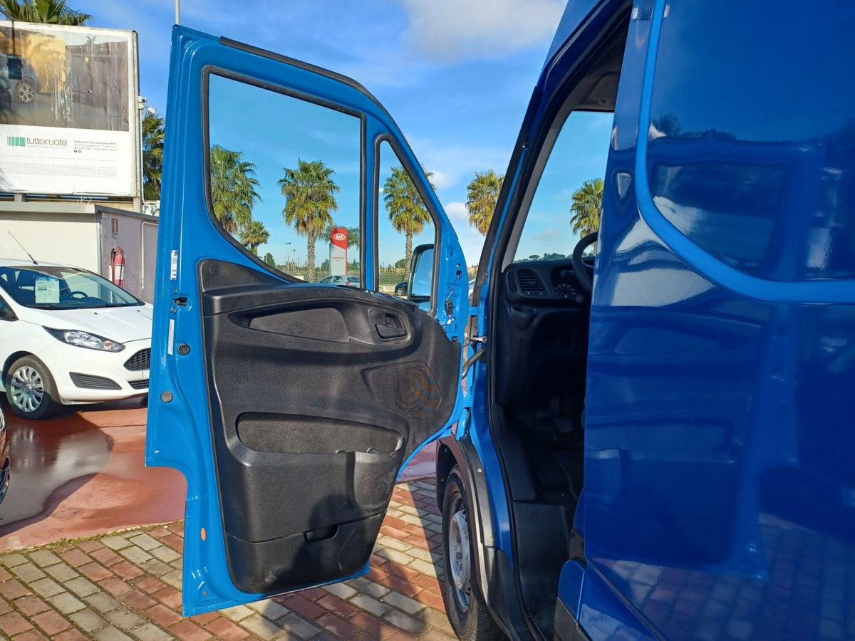 Iveco Daily Furgone 35C13V 2.3 HPT PM-SL-TN-RG Furgone (7)