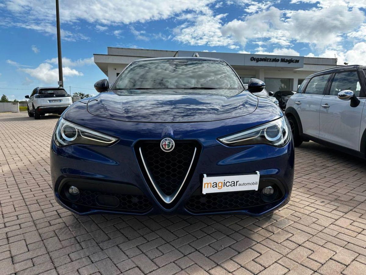 Alfa Romeo Stelvio 2.2 t Veloce rwd 160cv auto (2)