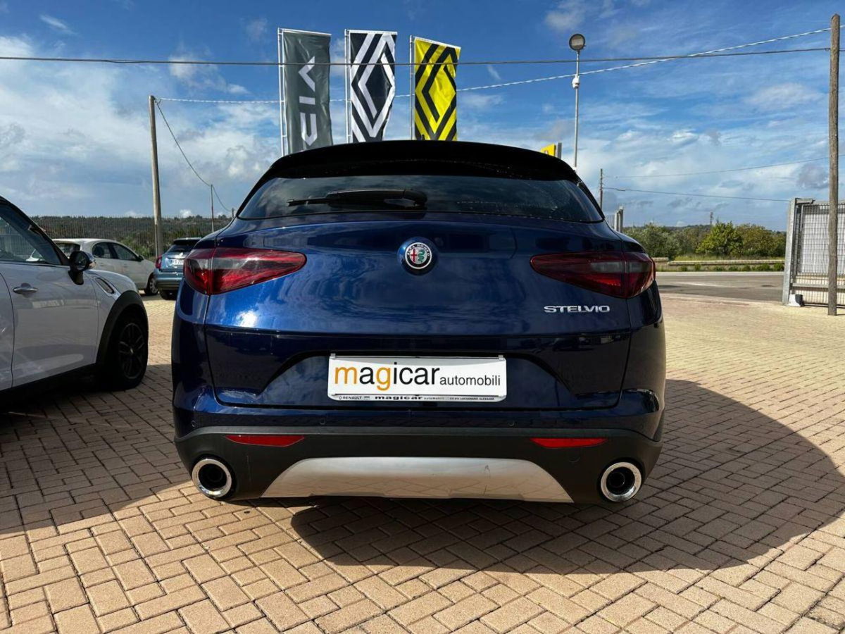 Alfa Romeo Stelvio 2.2 t Veloce rwd 160cv auto (6)