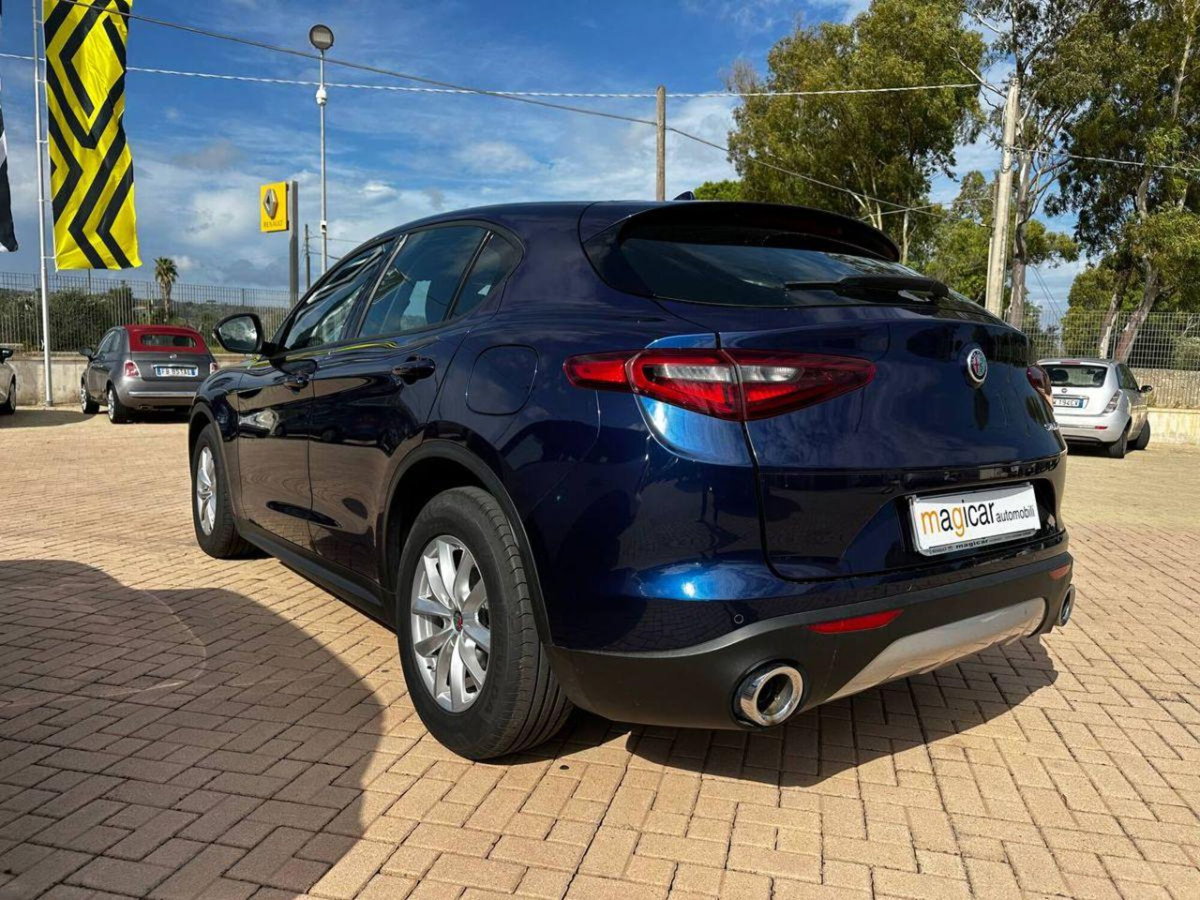 Alfa Romeo Stelvio 2.2 t Veloce rwd 160cv auto (7)