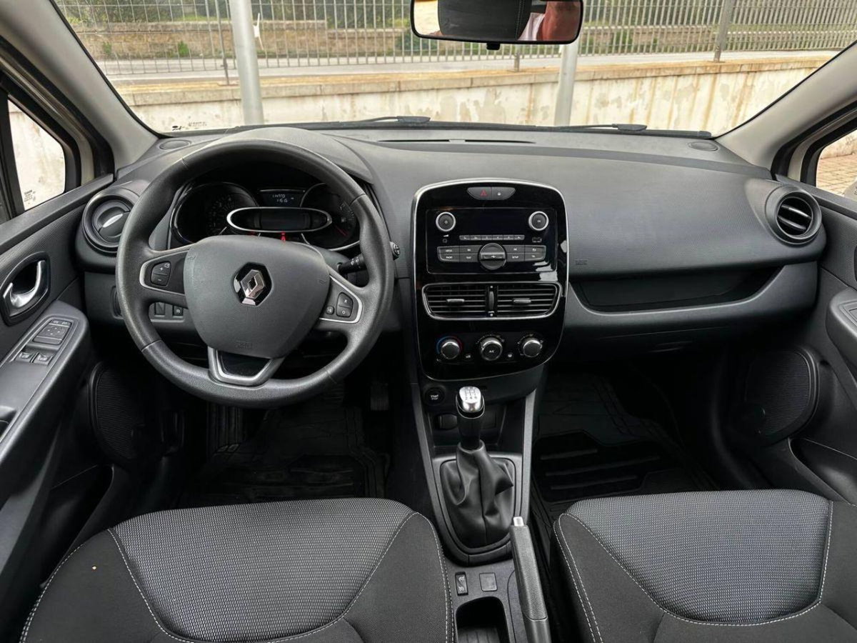 Renault Clio Sporter dCi 8V 75CV Start&Stop Energy Zen (10)