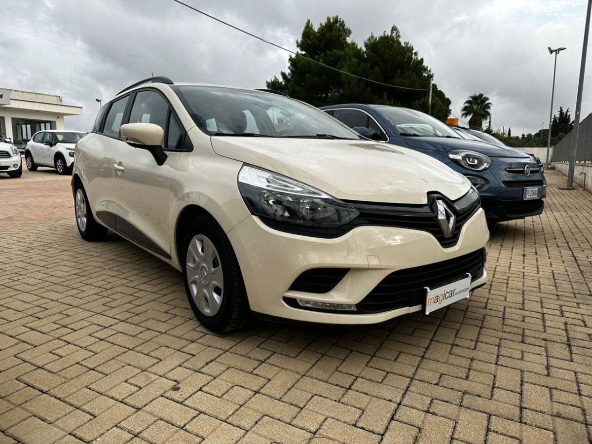 Renault Clio Sporter dCi 8V 75CV Start&Stop Energy Zen (2)