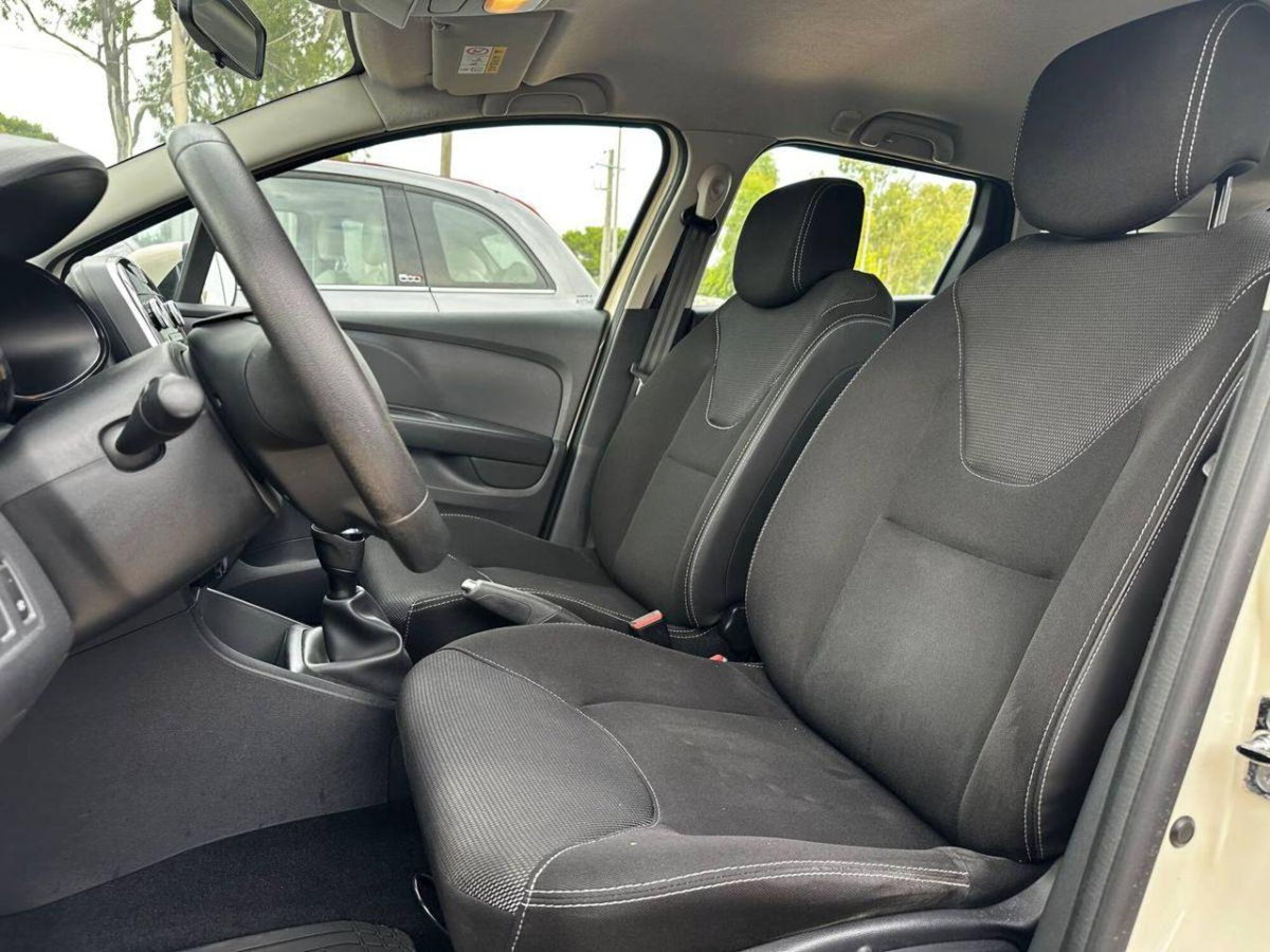 Renault Clio Sporter dCi 8V 75CV Start&Stop Energy Zen (7)