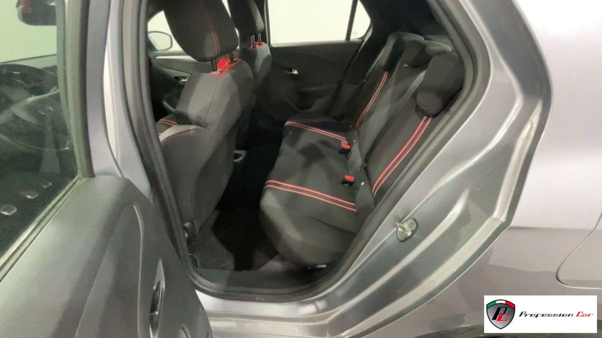 Opel Corsa 1.2 100 CV GS Line (14)