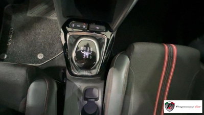 Opel Corsa 1.2 100 CV GS Line (9)