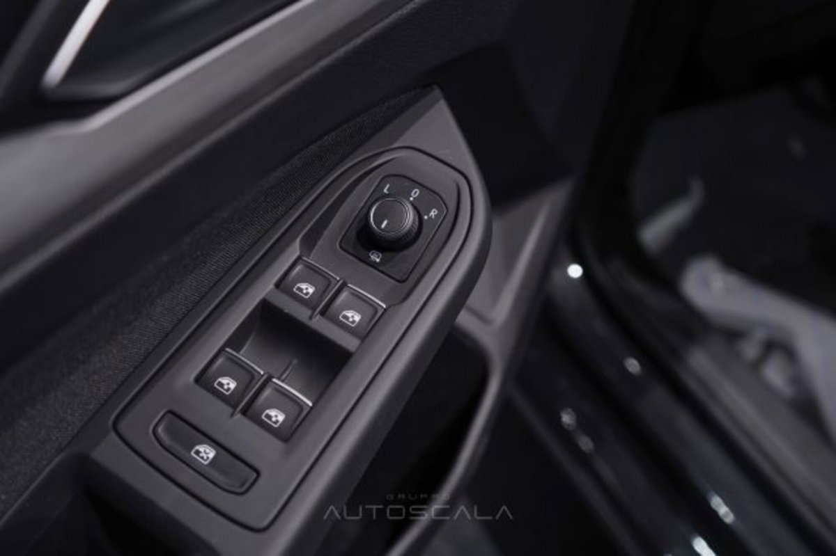 Volkswagen Golf Variant 1.5 TGI Life (10)