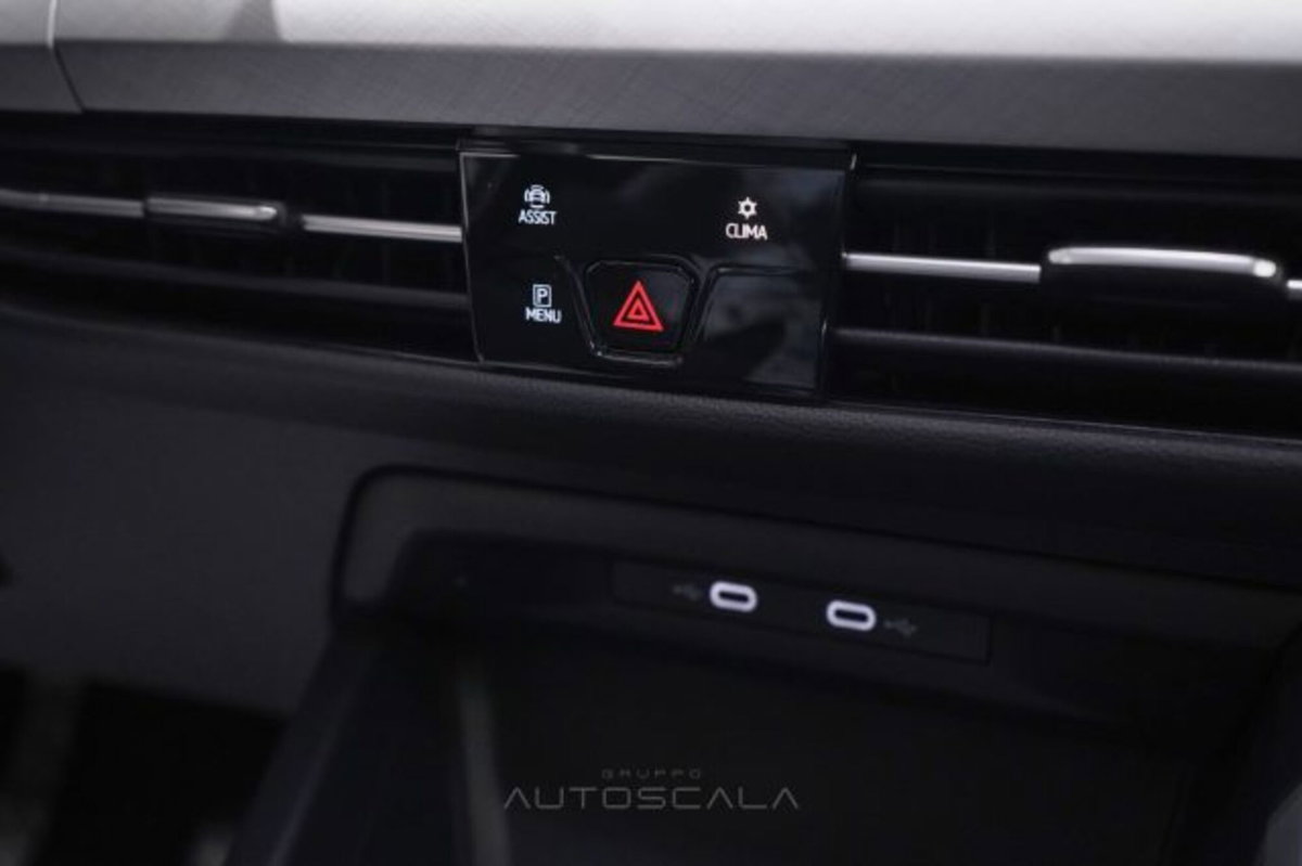 Volkswagen Golf Variant 1.5 TGI Life (17)