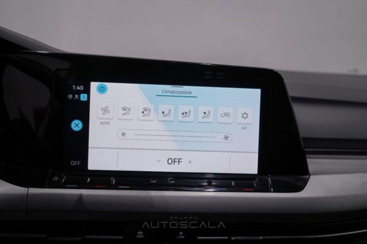 Volkswagen Golf Variant 1.5 TGI Life (19)