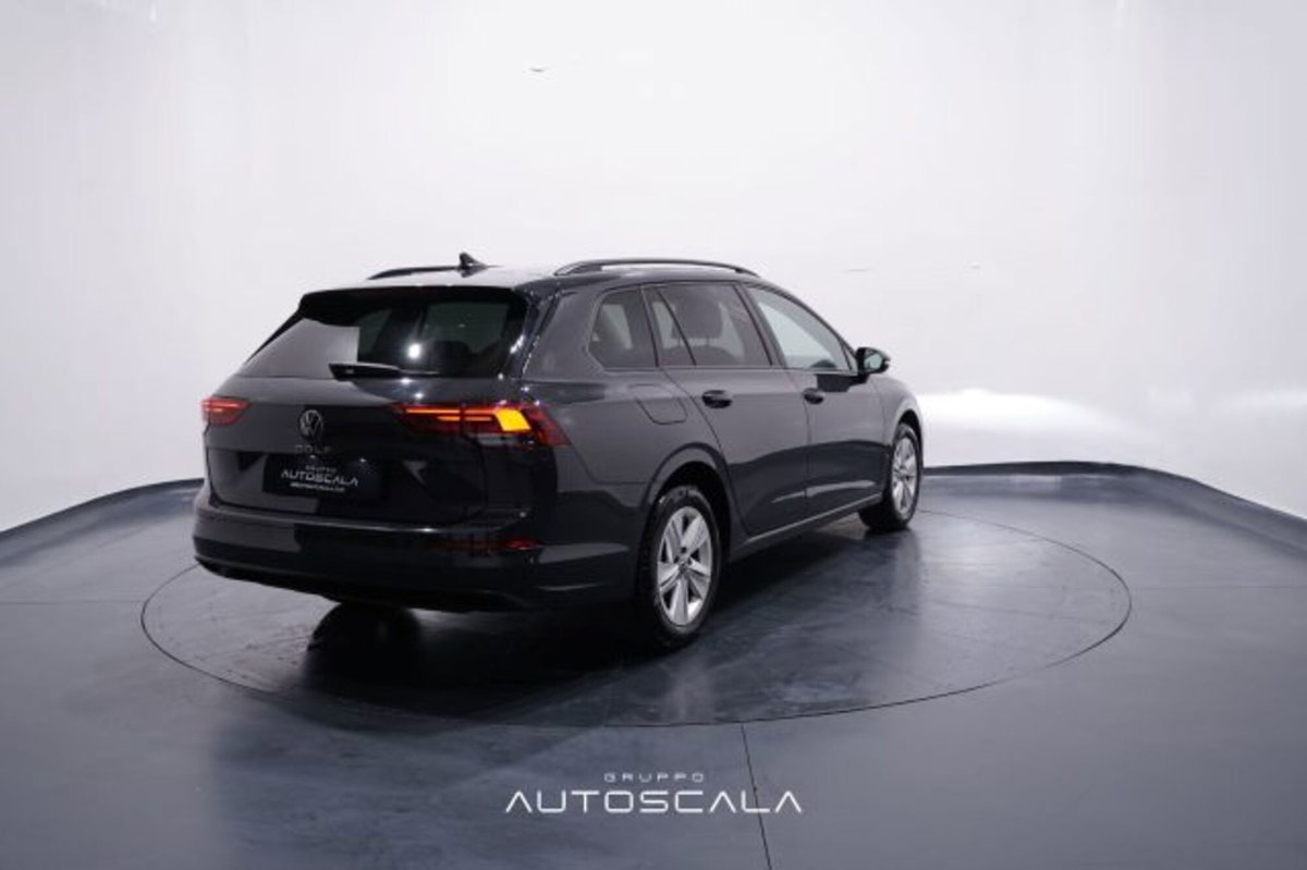 Volkswagen Golf Variant 1.5 TGI Life (6)
