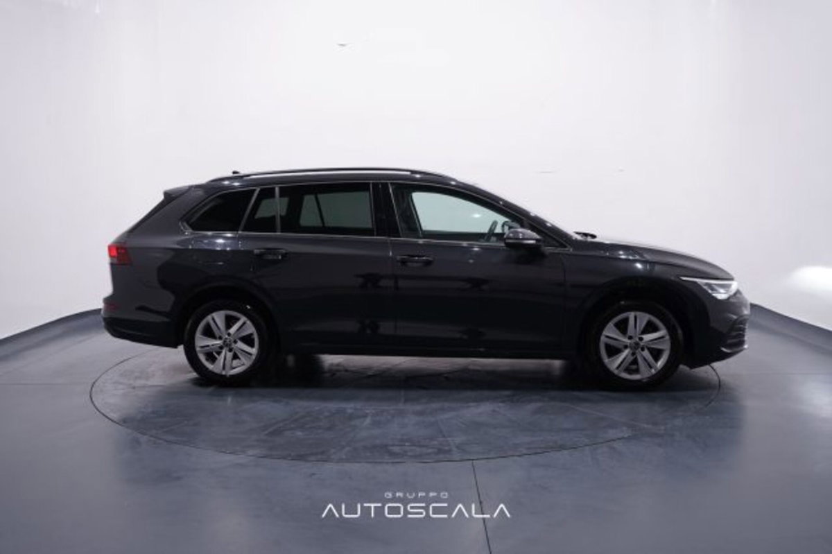 Volkswagen Golf Variant 1.5 TGI Life (7)
