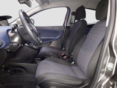 Lancia Ypsilon 1.0 FireFly 5 porte S&S Hybrid Gold Plus (9)