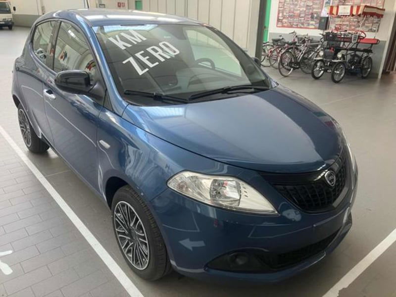 Lancia Ypsilon 1.0 FireFly 5 porte S&S Hybrid Silver Plus