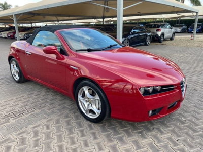 Alfa Romeo Spider 2.4 JTDm 210CV (19)