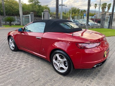 Alfa Romeo Spider 2.4 JTDm 210CV (3)