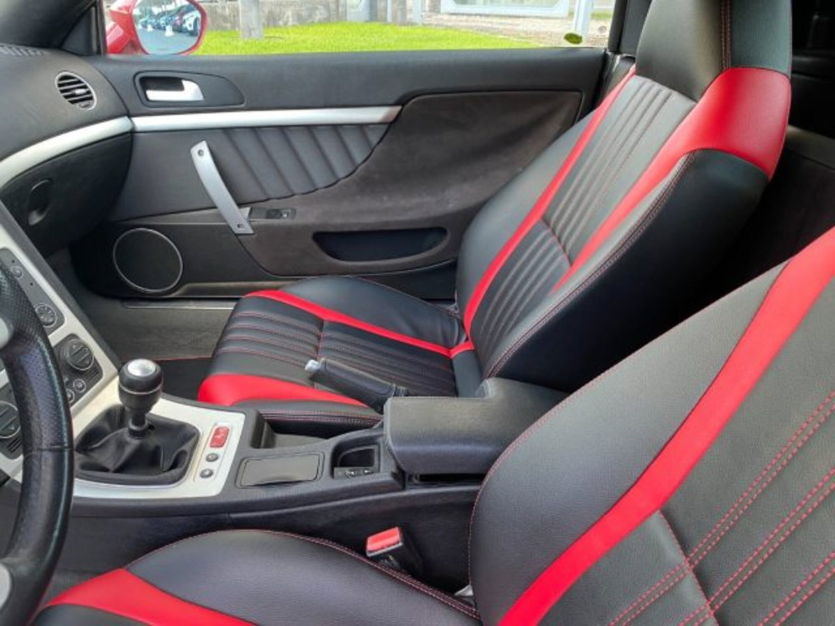 Alfa Romeo Spider 2.4 JTDm 210CV (7)