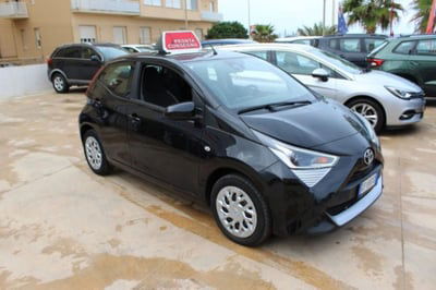 Toyota Aygo Connect 1.0 VVT-i 72 CV 5 porte x-you MMT usata